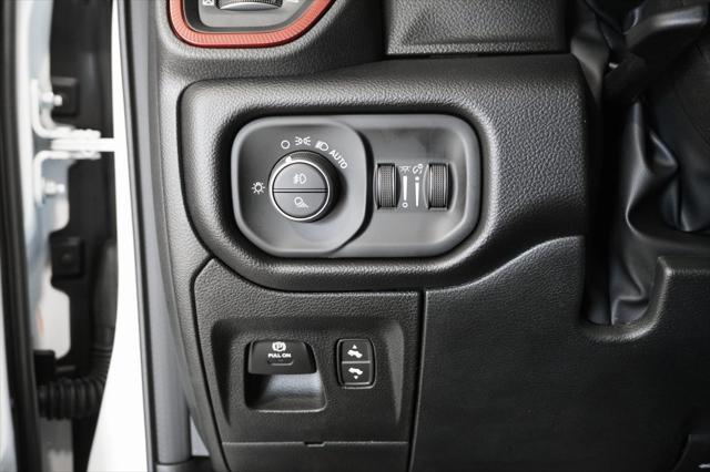Photo of 2025 Bright White Clearcoat RAM 1500
