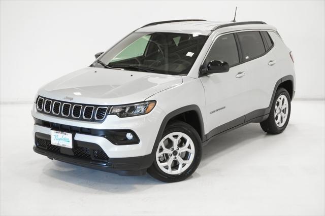 Photo of 2025 Silver Zynith Metallic Clearcoat Jeep Compass