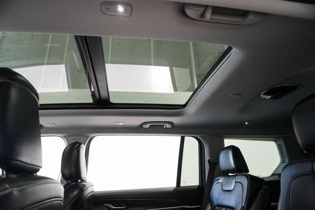Photo of 2021 Baltic Gray Metallic Clearcoat Jeep Grand Cherokee L