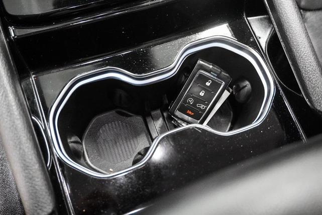 Photo of 2021 Baltic Gray Metallic Clearcoat Jeep Grand Cherokee L