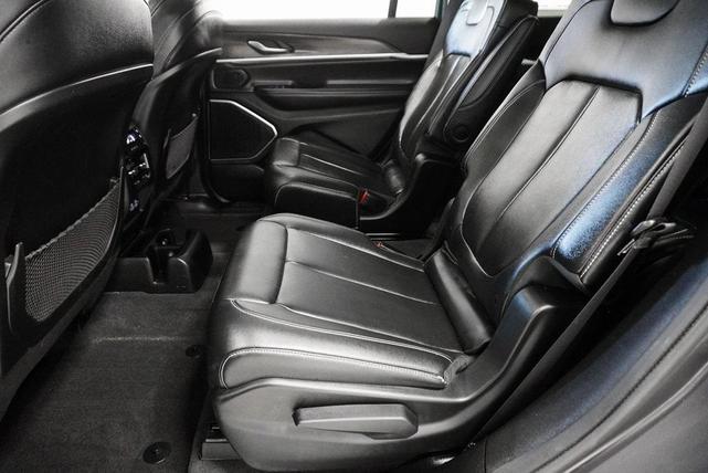 Photo of 2021 Baltic Gray Metallic Clearcoat Jeep Grand Cherokee L