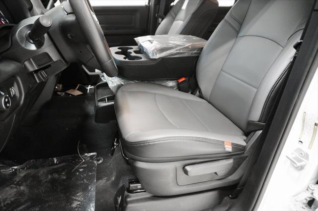 Photo of 2025 Bright White Clearcoat RAM 3500