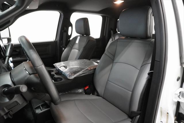 Photo of 2025 Bright White Clearcoat RAM 3500