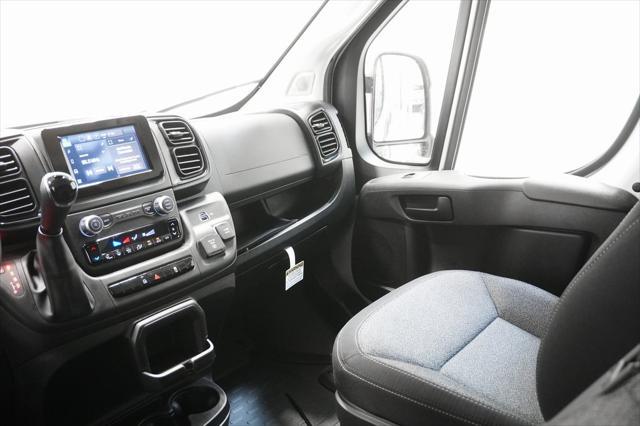 Photo of 2024 Bright White Clearcoat RAM ProMaster 3500