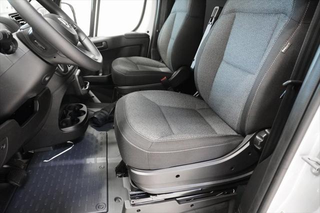 Photo of 2024 Bright White Clearcoat RAM ProMaster 3500