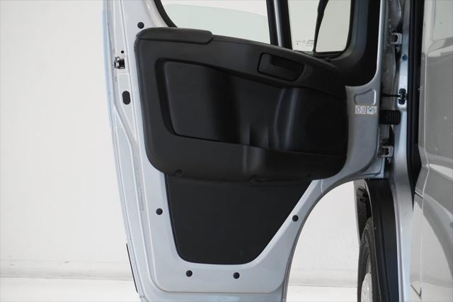 Photo of 2024 Bright White Clearcoat RAM ProMaster 3500