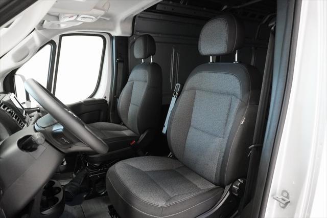 Photo of 2024 Bright White Clearcoat RAM ProMaster 3500