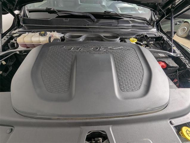 Photo of 2022 Diamond Black Crystal Pearlcoat RAM 1500