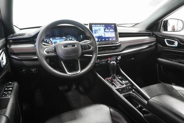 Photo of 2024 Bright White Clearcoat Jeep Compass