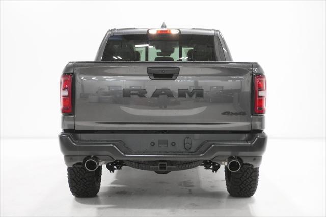 Photo of 2025 Granite Crystal Metallic Clearcoat RAM 1500