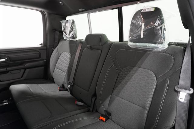 Photo of 2025 Granite Crystal Metallic Clearcoat RAM 1500