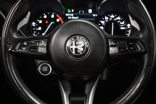 Photo of 2022 Vulcano Black Metallic Alfa Romeo Stelvio