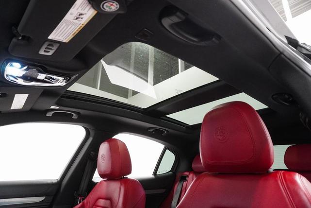 Photo of 2022 Vulcano Black Metallic Alfa Romeo Stelvio