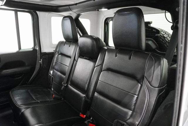 Photo of 2019 Granite Crystal Metallic Clearcoat Jeep Wrangler Unlimited