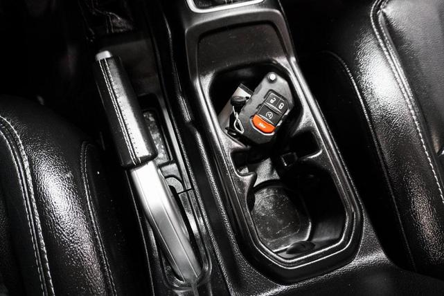 Photo of 2019 Granite Crystal Metallic Clearcoat Jeep Wrangler Unlimited