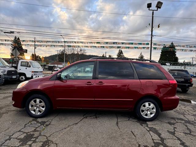 2004 Toyota Sienna