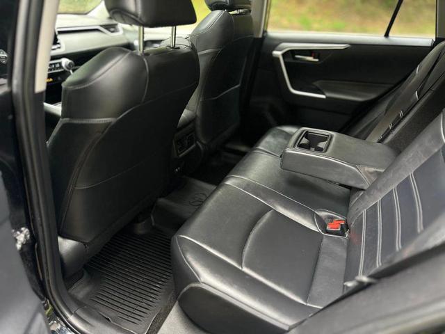 Photo of 2019 Midnight Black Metallic Toyota RAV4
