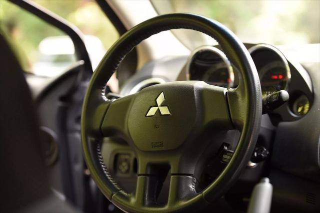 Photo of 2006 Titanium Pearl Mitsubishi Eclipse