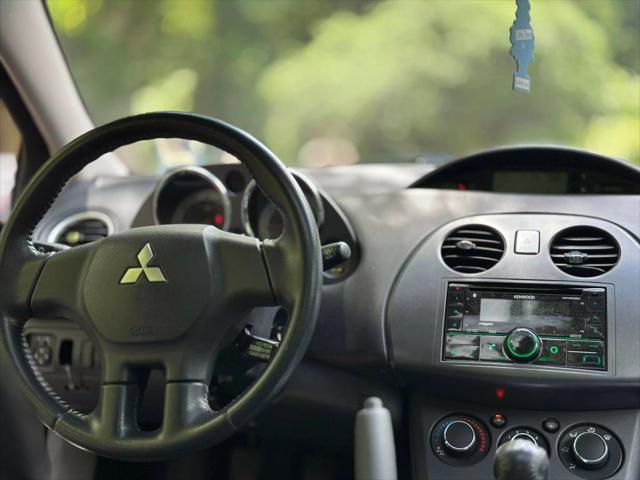 Photo of 2006 Titanium Pearl Mitsubishi Eclipse