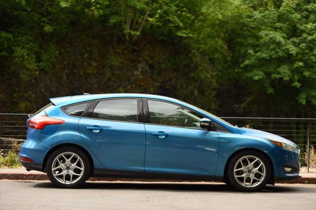 Photo of 2015 Blue Ford Focus