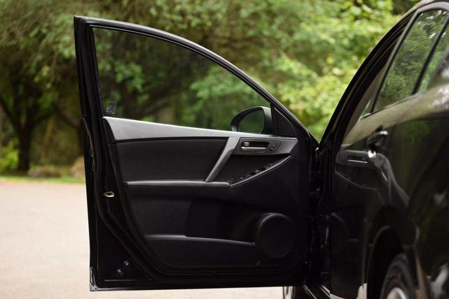 Photo of 2012 Black Mica Mazda Mazda3