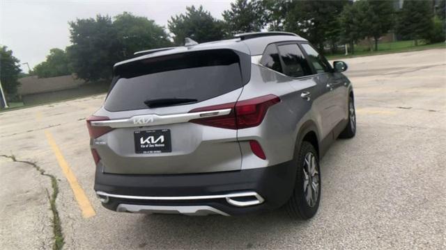 Photo of 2023 Steel Gray Kia Seltos