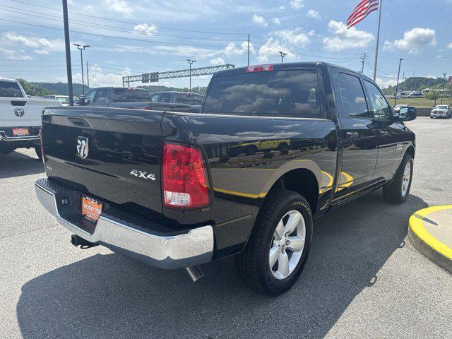 Photo of 2023 Diamond Black Crystal Pearlcoat RAM 1500