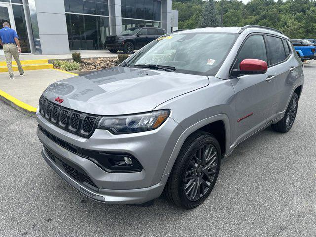 Photo of 2023 Billet Silver Metallic Clearcoat Jeep Compass