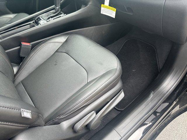 Photo of 2023 Diamond Black Crystal Pearlcoat Jeep Compass