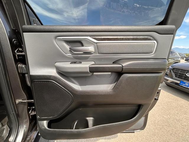Photo of 2020 Granite Crystal Clearcoat Metallic RAM 1500