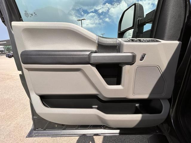 Photo of 2020 Magnetic Metallic Ford F-250