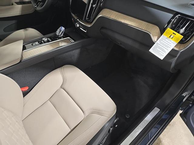 Photo of 2026 Denim Blue Metallic Volvo XC60
