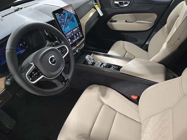 Photo of 2026 Denim Blue Metallic Volvo XC60