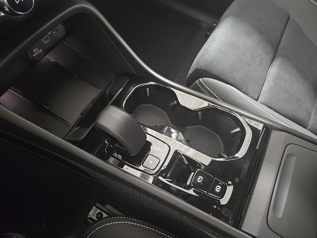 Photo of 2026 Vapour Grey Metallic Volvo XC40