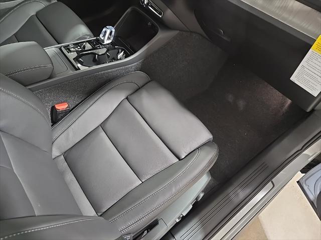 Photo of 2025 Grey Volvo XC40