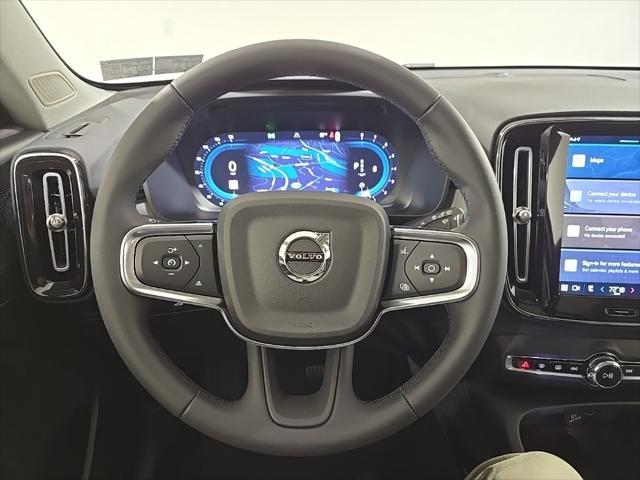 Photo of 2025 Grey Volvo XC40