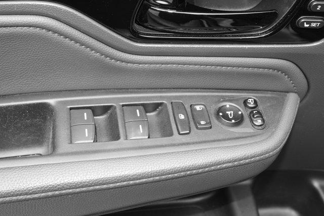 Photo of 2019 Lunar Silver Metallic Honda Odyssey