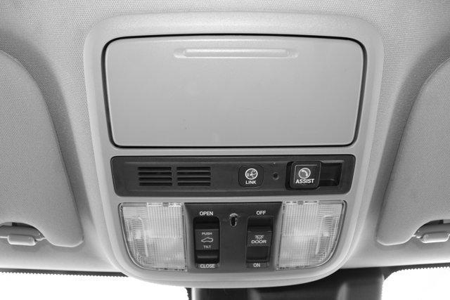 Photo of 2019 Lunar Silver Metallic Honda Odyssey