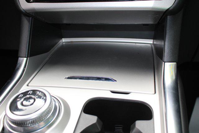 Photo of 2022 Carbonized Gray Metallic Ford Explorer