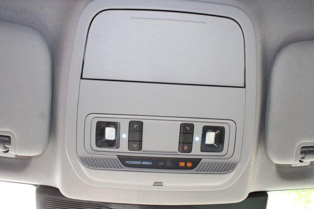 Photo of 2022 Carbonized Gray Metallic Ford Explorer
