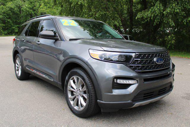 Photo of 2022 Carbonized Gray Metallic Ford Explorer