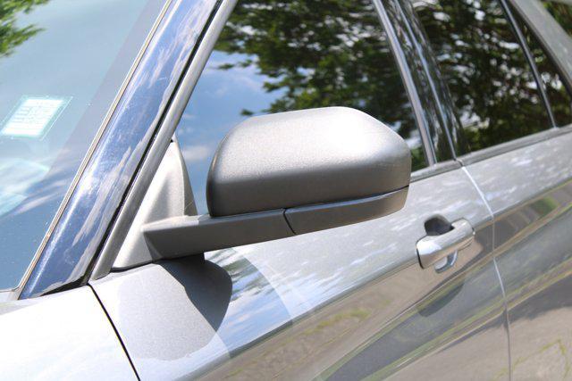 Photo of 2022 Carbonized Gray Metallic Ford Explorer