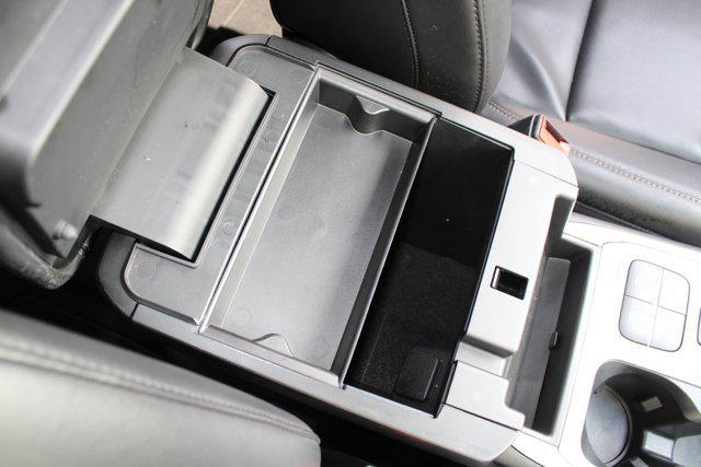 Photo of 2022 Carbonized Gray Metallic Ford Explorer