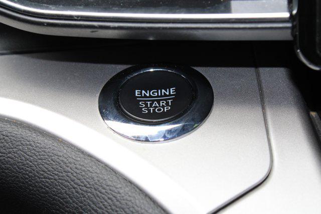 Photo of 2022 Carbonized Gray Metallic Ford Explorer