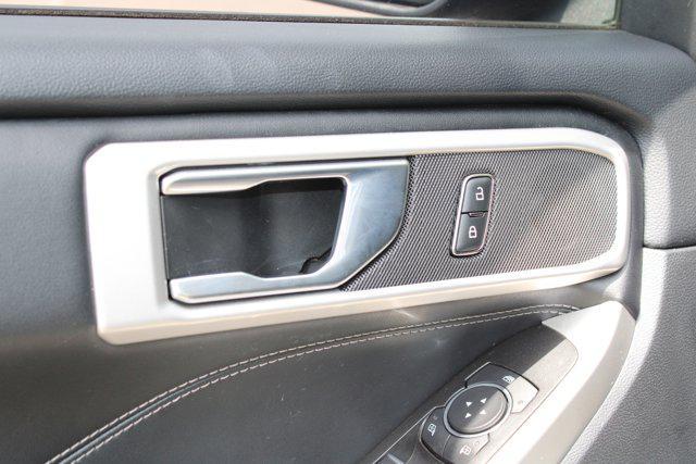 Photo of 2022 Carbonized Gray Metallic Ford Explorer