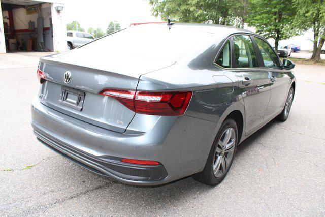 Photo of 2024 Platinum Gray Metallic Volkswagen Jetta