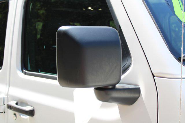 Photo of 2022 Bright White Clearcoat Jeep Gladiator