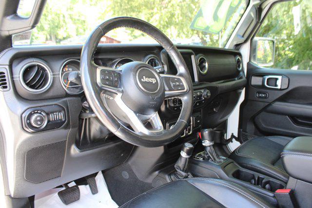 Photo of 2022 Bright White Clearcoat Jeep Gladiator