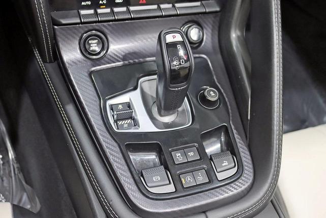 Photo of 2016 Black Jaguar F-TYPE