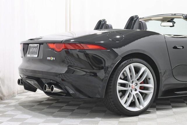 Photo of 2016 Black Jaguar F-TYPE